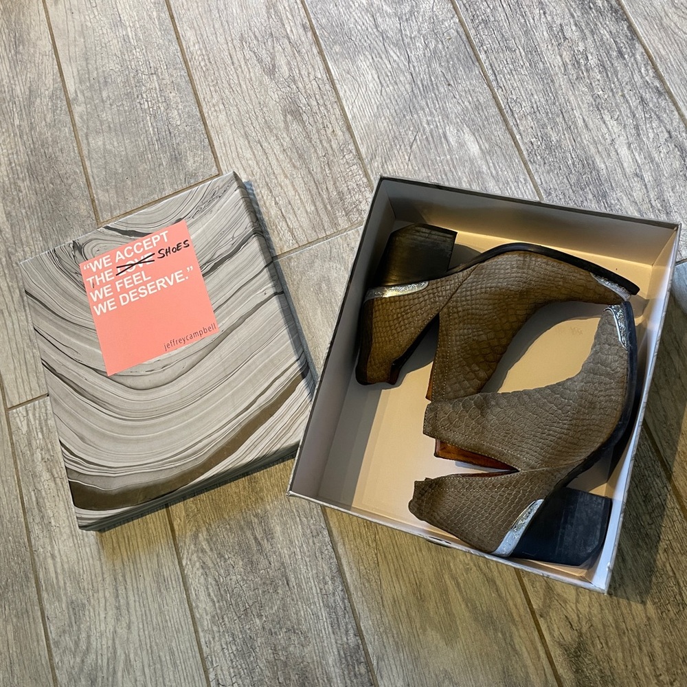 Snakeskin leather Jeffrey Campbell Cromwell in khaki size 6